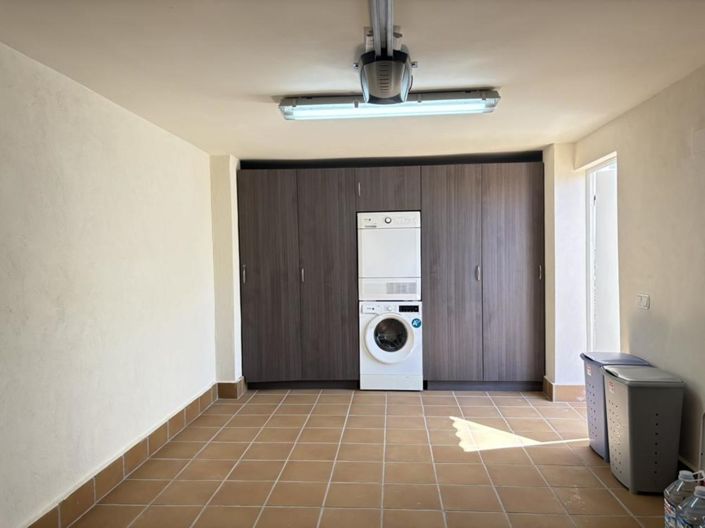 Image No.39-3 Bed Apartment for sale