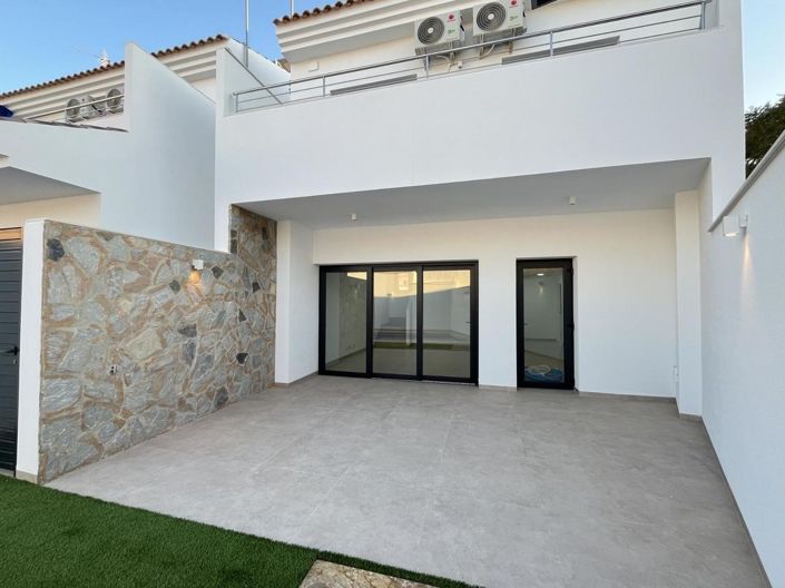 Image No.36-3 Bed Villa for sale