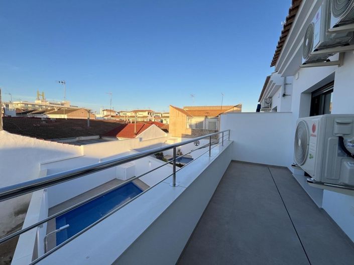 Image No.47-3 Bed Villa for sale