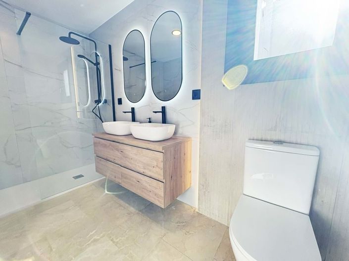 Image No.29-3 Bed Villa for sale