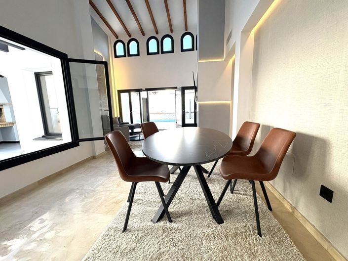 Image No.43-3 Bed Villa for sale