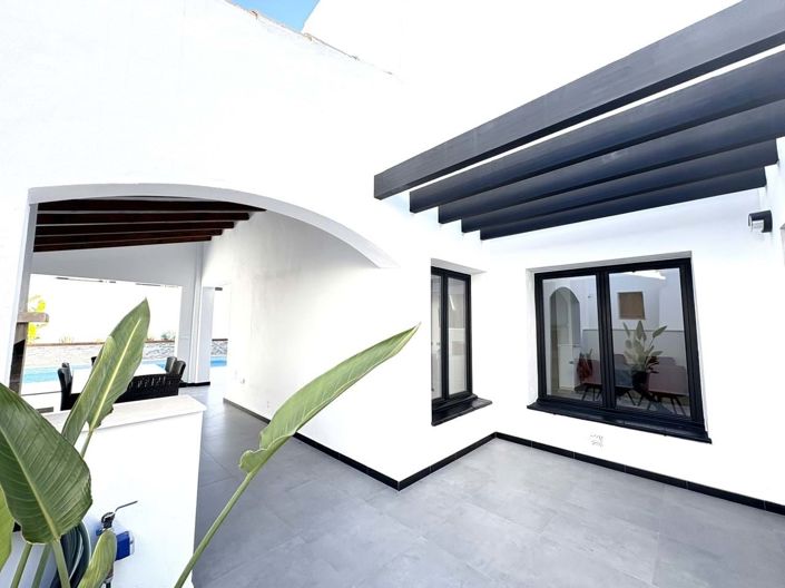 Image No.47-3 Bed Villa for sale