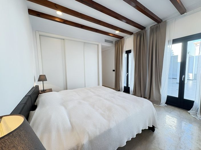 Image No.50-3 Bed Villa for sale