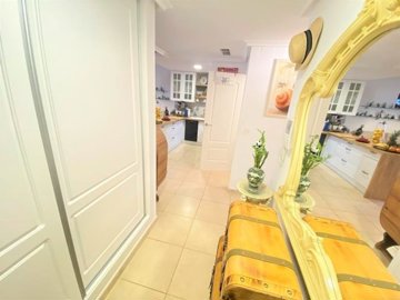 1447-632079-78d1f4f8b6655591b02d22fabb36a692d