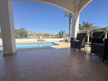 1447-632191-78d1f4f8b6655591b02d22fabb36a692d