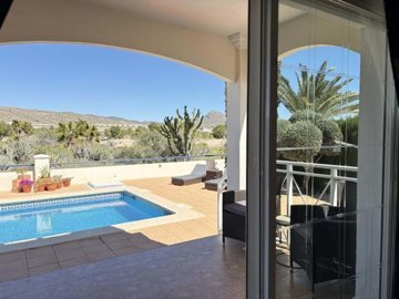 1447-632191-78d1f4f8b6655591b02d22fabb36a692d