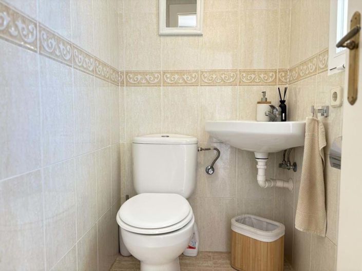 Image No.28-2 Bed Apartment for sale