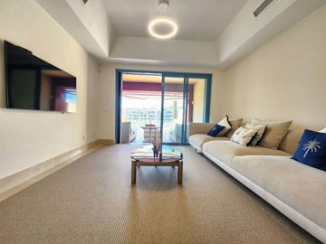 1447-632242-78d1f4f8b6655591b02d22fabb36a692d