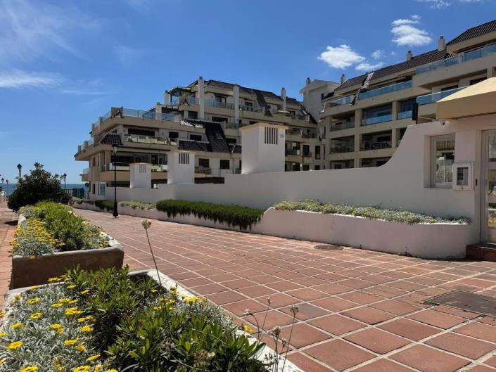 Image No.28-3 Bed Apartment for sale