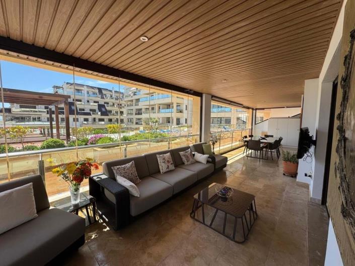 Image No.20-3 Bed Apartment for sale