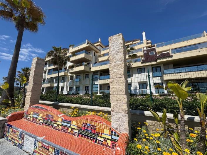 Image No.26-3 Bed Apartment for sale