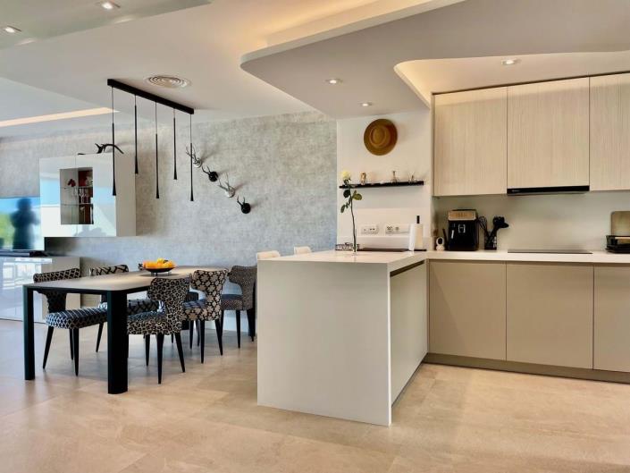 Image No.3-3 Bed Townhouse for sale