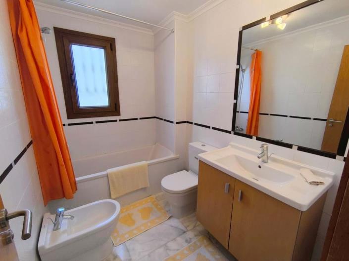 Image No.16-2 Bed Apartment for sale