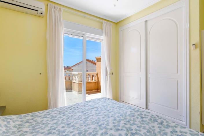 Image No.14-2 Bed Townhouse for sale