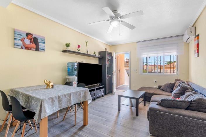 Image No.7-2 Bed Townhouse for sale