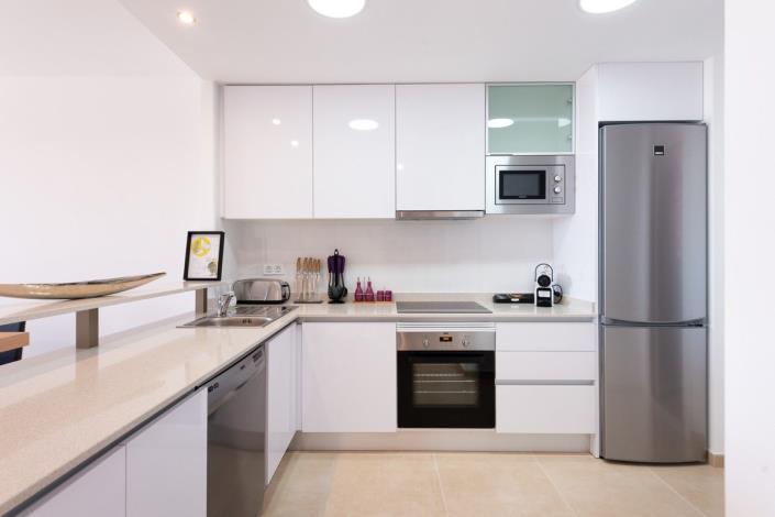 Image No.9-3 Bed Apartment for sale