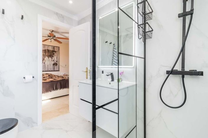 Image No.12-3 Bed Apartment for sale