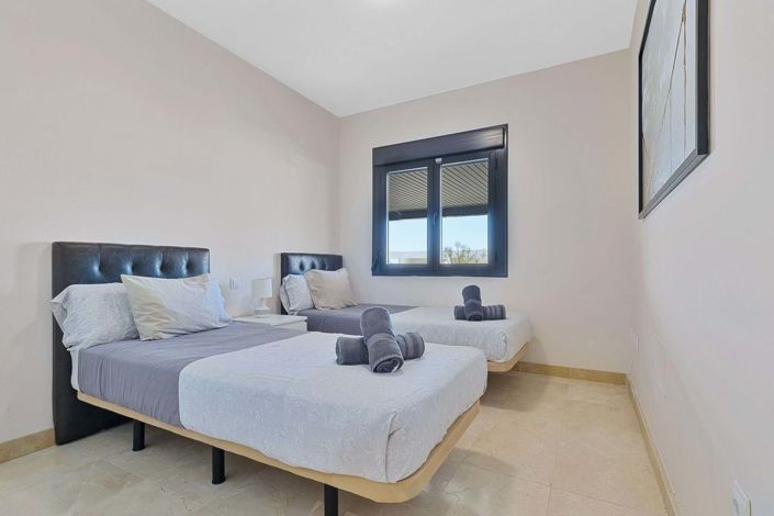 Image No.11-2 Bed Apartment for sale