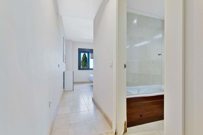 Image No.8-2 Bed Apartment for sale