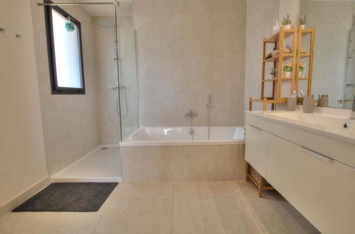 Image No.15-3 Bed Penthouse for sale