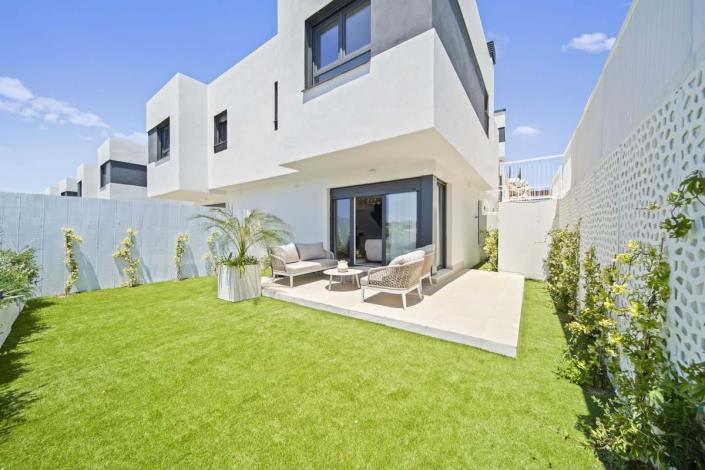 Image No.7-4 Bed Semi-Detached for sale