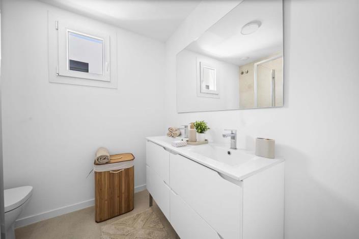 Image No.23-4 Bed Semi-Detached for sale