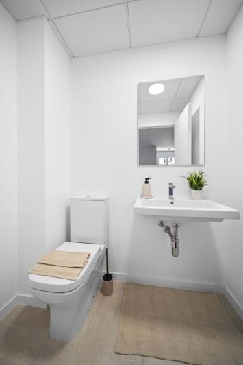 Image No.26-4 Bed Semi-Detached for sale