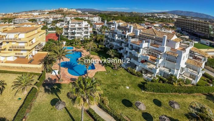 Image No.18-3 Bed Apartment for sale