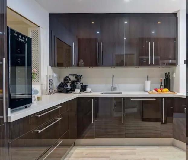 Image No.15-3 Bed Apartment for sale