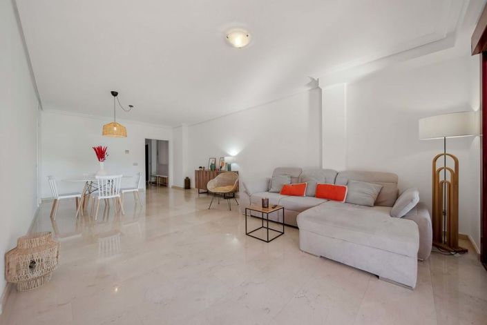 Image No.24-2 Bed Apartment for sale