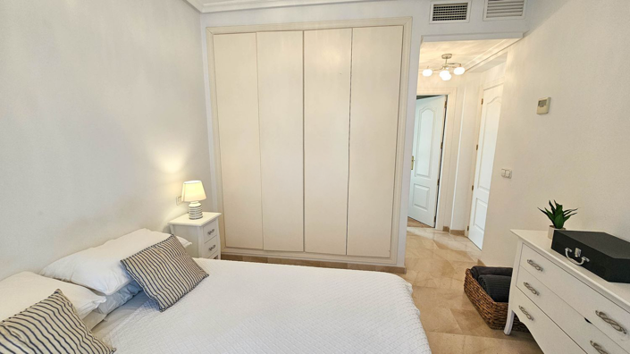 Image No.15-3 Bed Apartment for sale