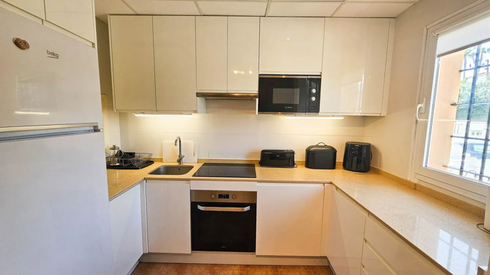 Image No.9-3 Bed Apartment for sale