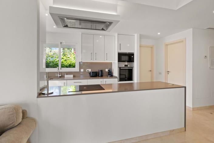 Image No.10-2 Bed Apartment for sale