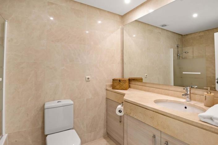 Image No.29-2 Bed Apartment for sale