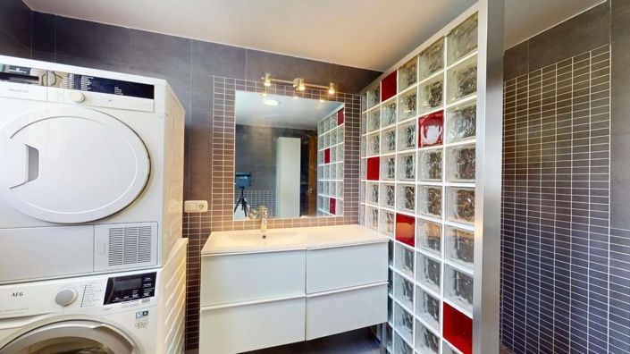 Image No.34-5 Bed Villa for sale