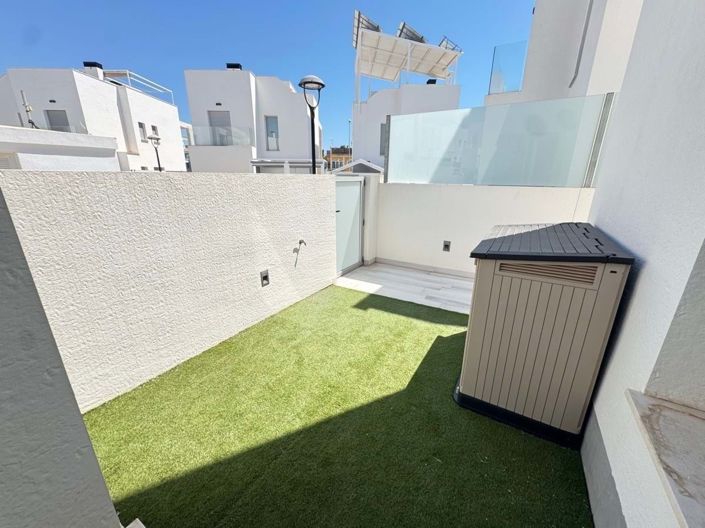 Image No.12-Villa de 4 chambres à vendre à Orihuela Costa