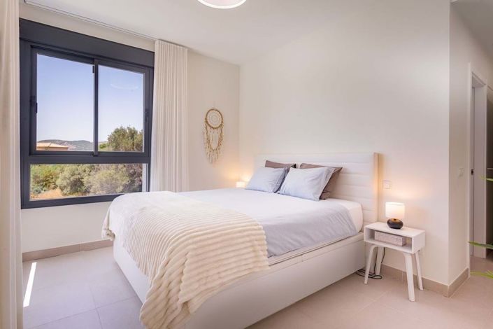 Image No.8-3 Bed Apartment for sale