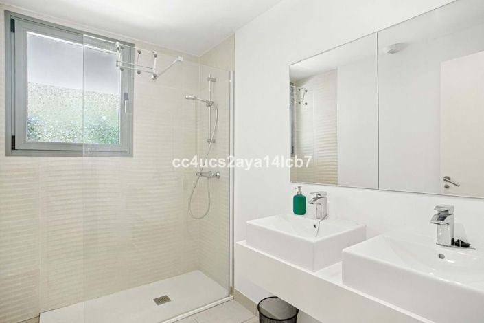 Image No.18-2 Bed Apartment for sale