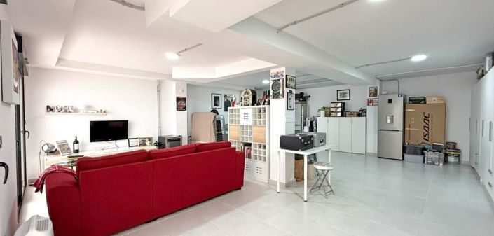 Image No.24-3 Bed Apartment for sale