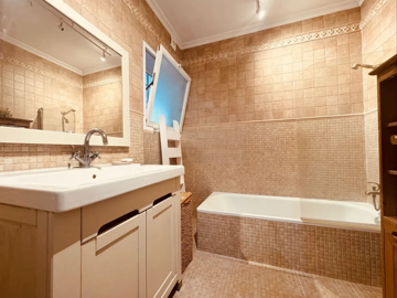 1447-636595-78d1f4f8b6655591b02d22fabb36a692d