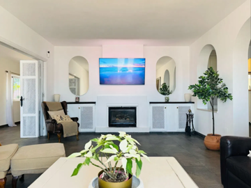 1447-636595-78d1f4f8b6655591b02d22fabb36a692d