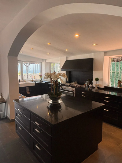 Image No.3-4 Bed Villa for sale