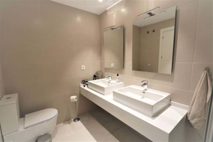 Image No.11-3 Bed Apartment for sale