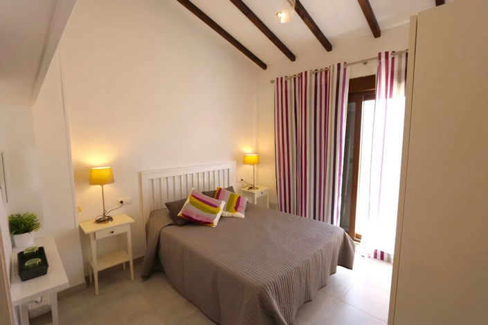 Image No.22-4 Bed Apartment for sale