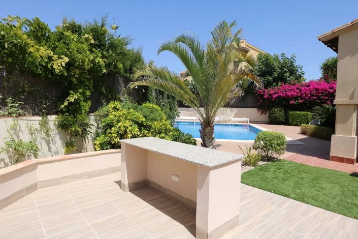 Image No.26-4 Bed Apartment for sale