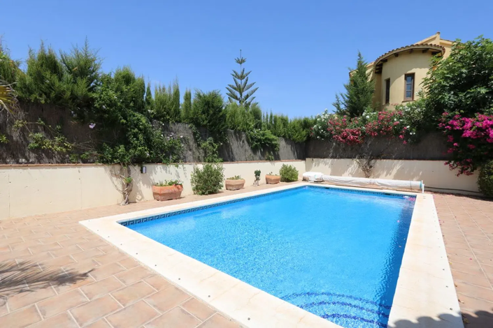 Image No.28-4 Bed Apartment for sale