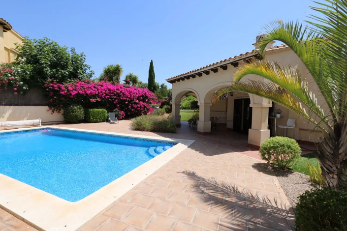 Image No.4-4 Bed Apartment for sale