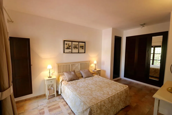 Image No.8-4 Bed Apartment for sale