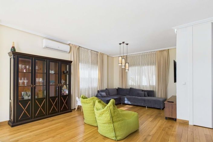 Image No.19-4 Bed Villa for sale