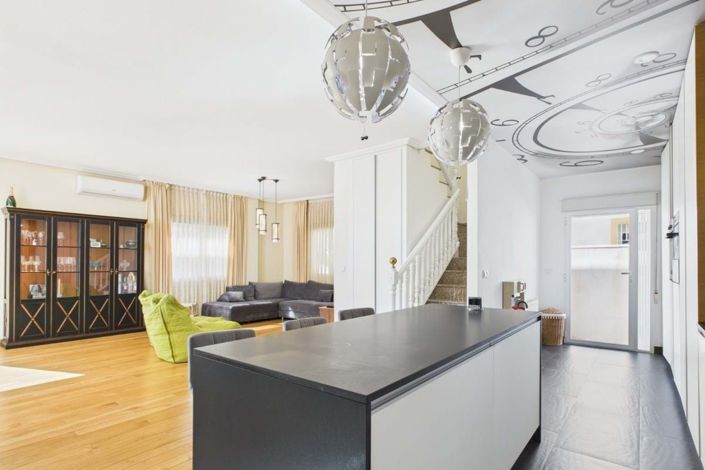 Image No.27-4 Bed Villa for sale